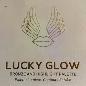 True + Luscious Lucky Glow Palette